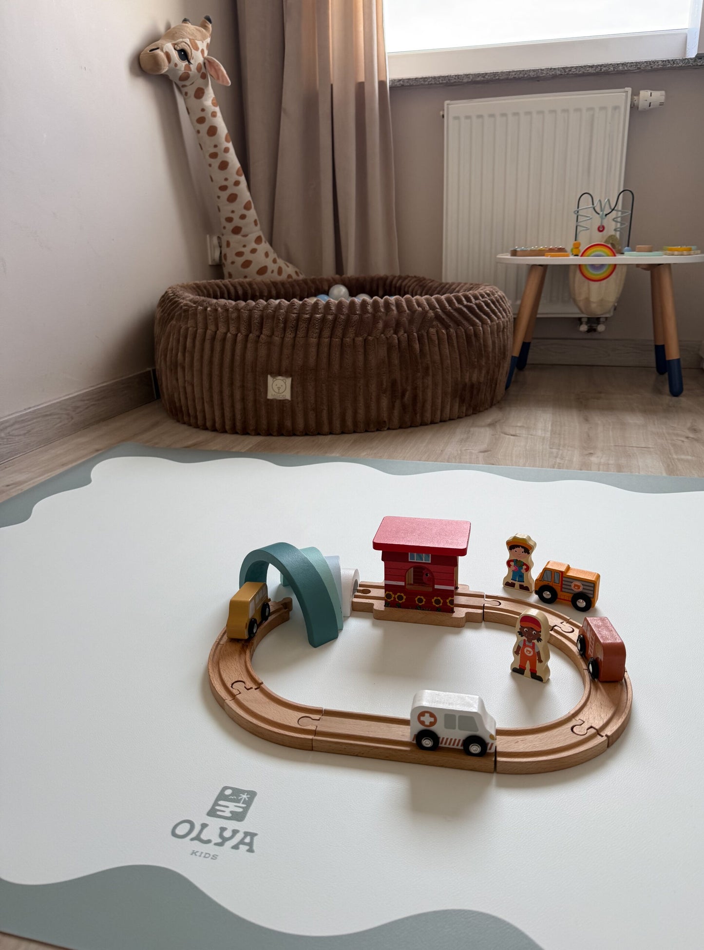 Kids Mealtime Floor Mat, Non-Slip & Waterproof - Blue Frame