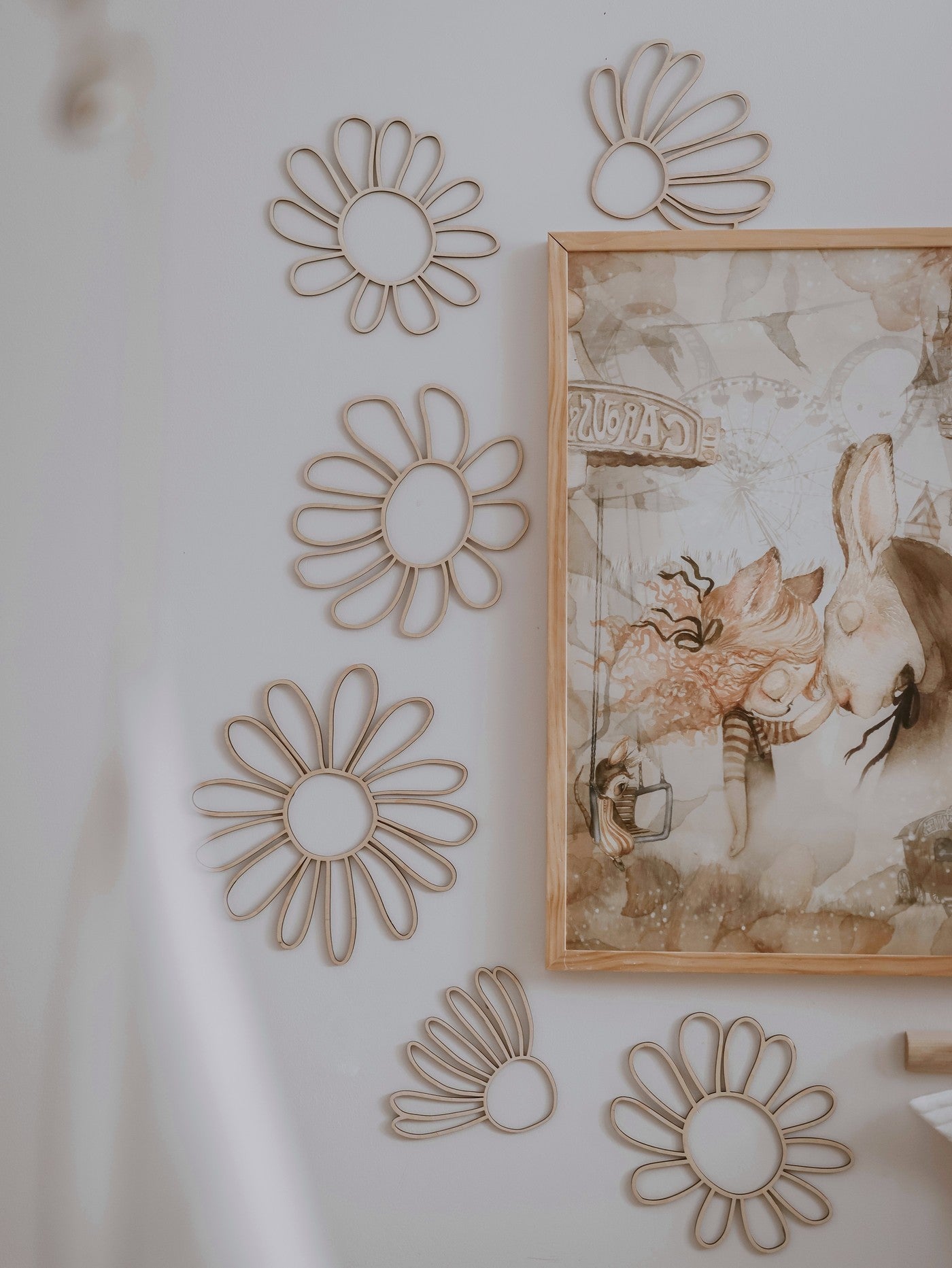 Set of 6 Wooden Flowers Wall Decoration - Daisies